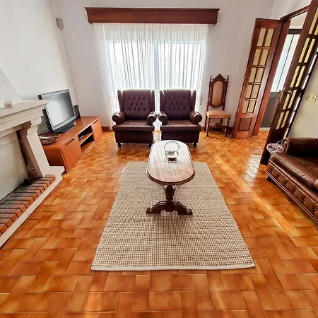 Casa Dos Pomares Dom wakacyjny *